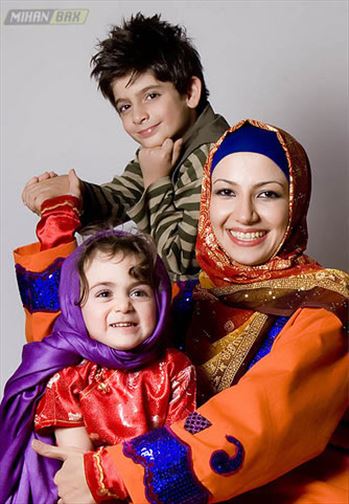 ملیکا زارعی (خاله شادونه) و بچه هاش