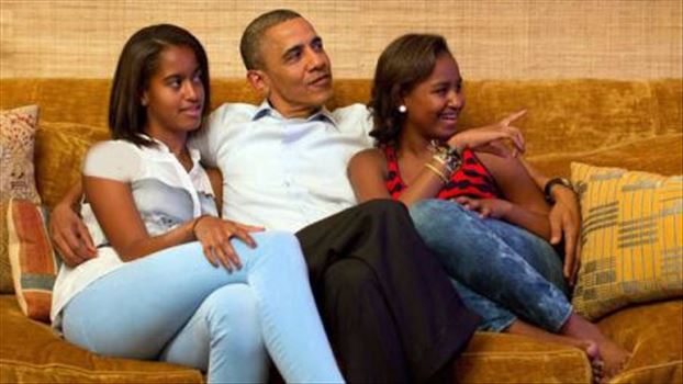 Strange-Obama-woo-the-girl-with-150-head-of-cattle-Photo-irannaz-com-5.jpg - 