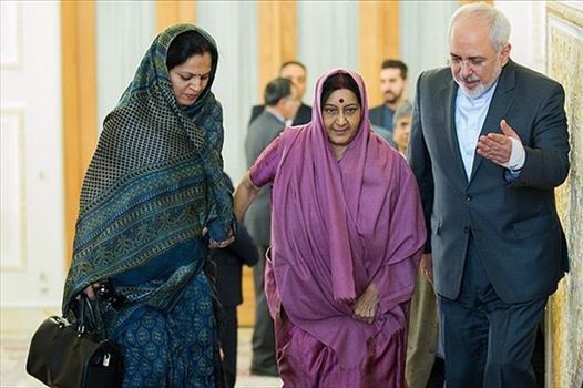 پوشش وزیر خارجه هند در دیدار با ظریف - سای