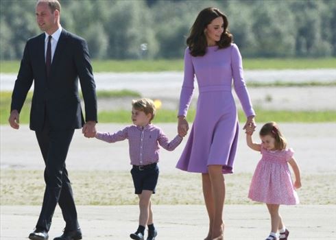 89452_0_610x435.jpg - Prince William leaves pilot job for UK royal duties