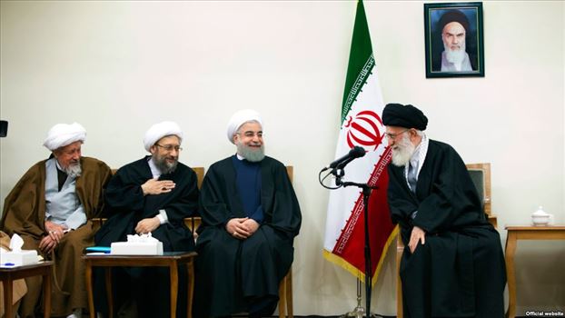 دیدگاه| اژدهای هفت سر حکومت مافیایی ایران
علی خامنه ای، رهبر جمهوری اسلامی، فساد را اژدهای هفت سر توصیف کرده و گفته است یک سرش را می زنی با شش سر دیگر حرکت می کند.